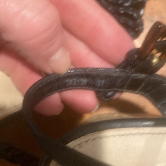 Prada black and cork wedge size 37. - Picture 4 of 9